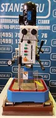 Настольный сверлильный станок 2С125